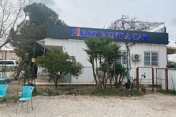 First Rent A Car - Resim 16