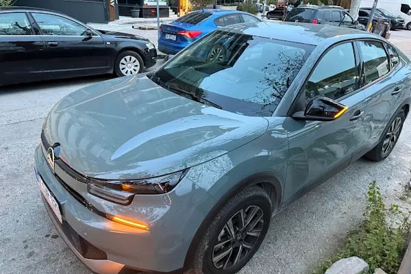 First Rent A Car - Resim 4