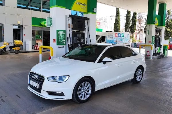 First Rent A Car - Resim 15