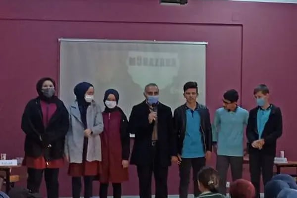 Hüsniye Özdemir İmam Hatip Ortaokulu - Resim 4