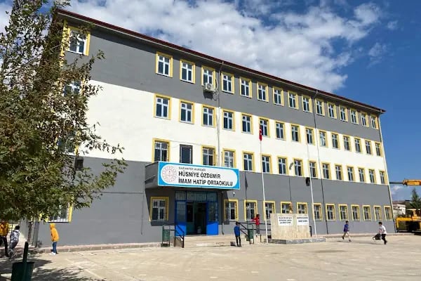 Hüsniye Özdemir İmam Hatip Ortaokulu - Resim 9