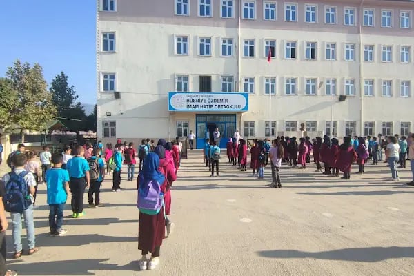 Hüsniye Özdemir İmam Hatip Ortaokulu - Resim 11