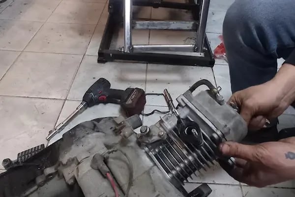 Motosiklet bisiklet tamiri yedek parça teknik servis (spor bisiklet) - Resim 7