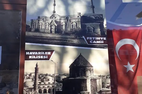Şehit Alperenler Türbesi - Resim 16