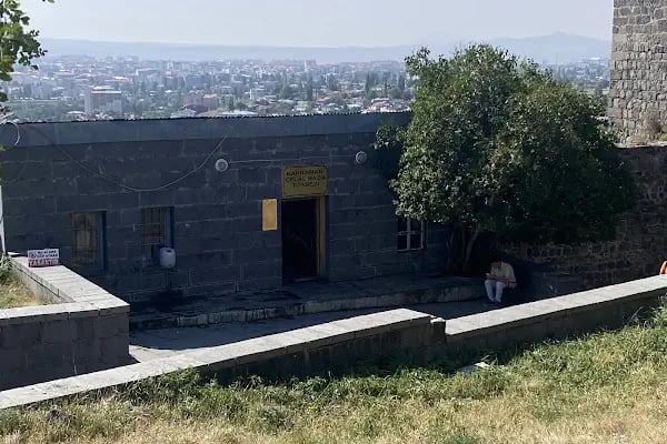 Şehit Alperenler Türbesi - Resim 10