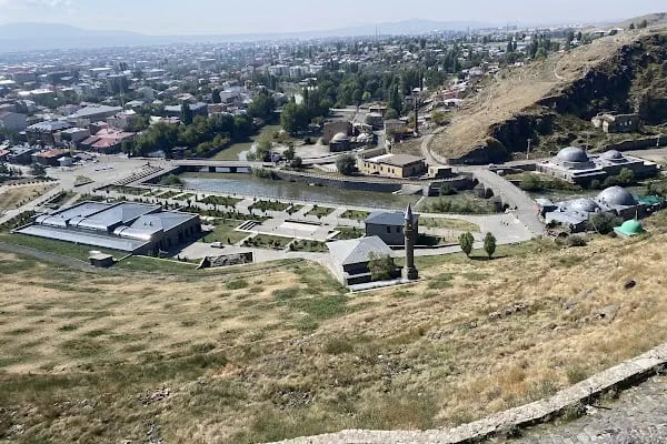 Şehit Alperenler Türbesi - Resim 9