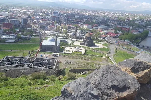 Şehit Alperenler Türbesi - Resim 6