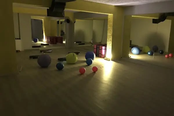 Flexigym Fitness &amp; Pilates &amp;Tenis Club - Resim 12