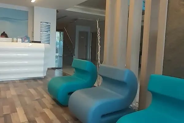 Özel Akordent Ağız ve Diş Sağlığı Polikliniği - Resim 2