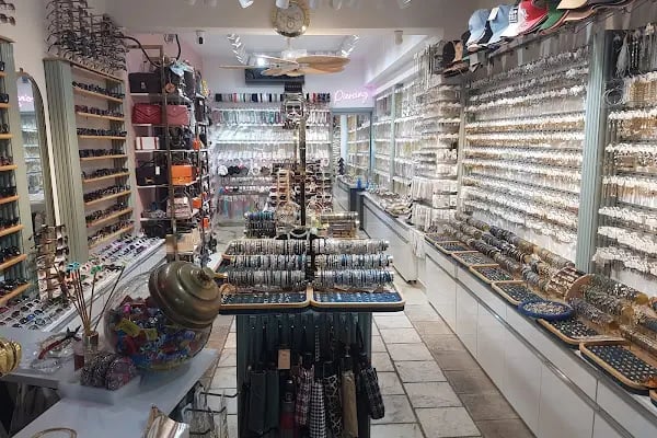 Madam Takı -bijuteri mağazası - Piercing - Steel Jewelry - Bag - Resim 3
