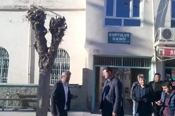 Kurtuluş camii - Resim 12