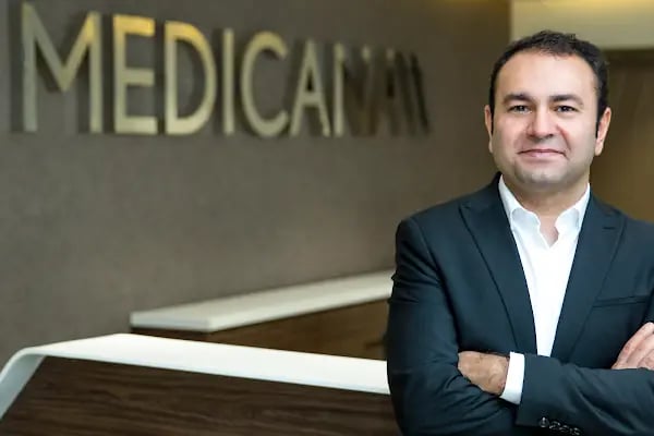 Burun Estetiği- Liposuction- Meme Estetiği-Karın germe -Op.Dr Ekrem KESKİN - Resim 13