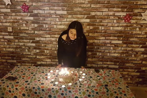 Velhasil Kafe Ve Oyun Sehrim - Resim 12