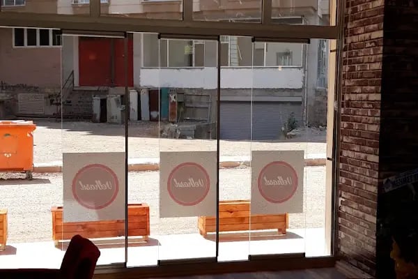 Velhasil Kafe Ve Oyun Sehrim - Resim 19