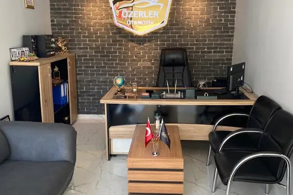 Özerler Rent a Car / Otomotiv Kıbrıs Caddesi Şube:1 - Resim 14