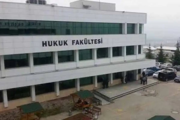 Sakarya Üniversitesi Hukuk Fakültesi Konferans Salonu - Resim 20