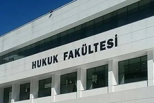 Sakarya Üniversitesi Hukuk Fakültesi Konferans Salonu - Resim 19