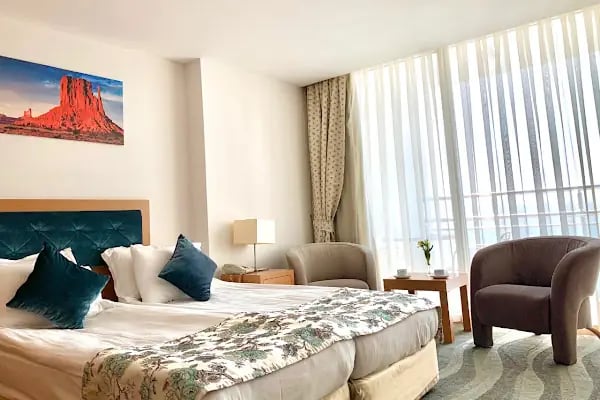 REGNA HOTEL - Resim 3