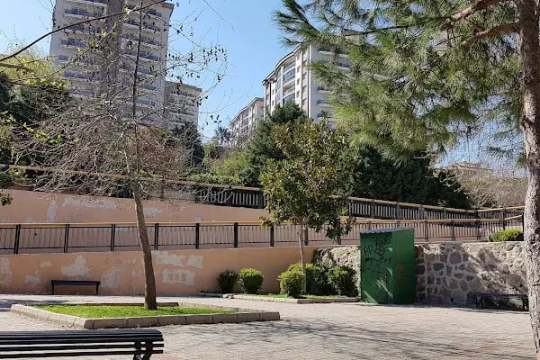 İzmir Büyükşehir Belediyesi Manolya Parkı - Resim 16