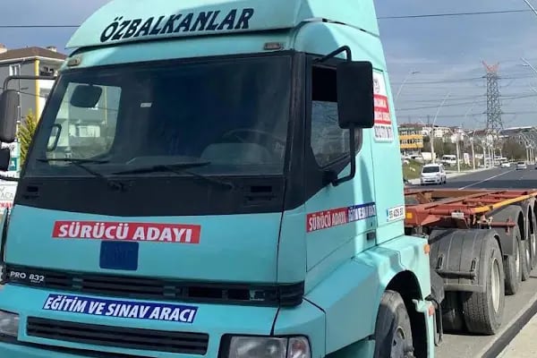 ÖZ BALKANLAR SÜRÜCÜ KURSU - Resim 17
