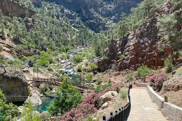 Yerköprü Şelalesi Tabiat Parkı Mut/Evren - Resim 6