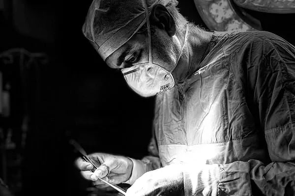 Prof. Dr. Ö. Taşkın Yücel kbb uzmanı estetik ve fonksiyonel burun ameliyatları ve Yüz estetiği i - Resim 13