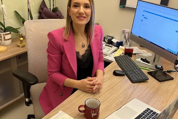 Prof. Dr. Nadiye Köroğlu; Kadın Hastalıkları ve Doğum, Tüp Bebek Uzmanı - Resim 3