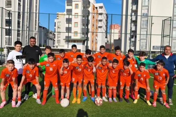 Akdeniz Halı Saha - Resim 7
