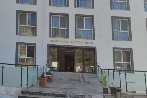 GRAND KÖSE AİRPORT HOTEL - Resim 1