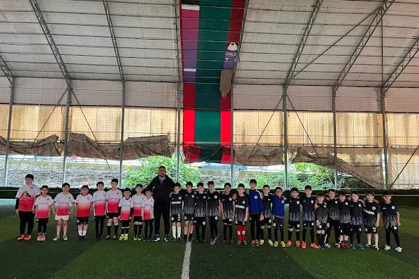 ÇAYIROVA FUTBOL AKADEMİSİ - Resim 2