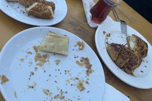 Kadıoğlu Pastanesi - Resim 4