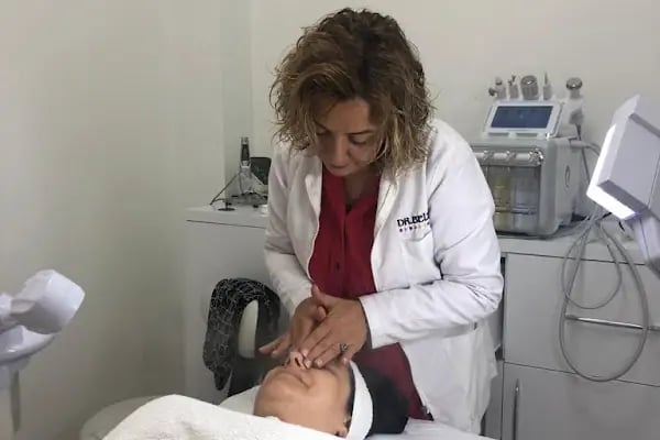 YILDIZ ASYA MİRA BAYAN KUAFÖRÜ VE GÜZELLİK MERKEZİ - Resim 8