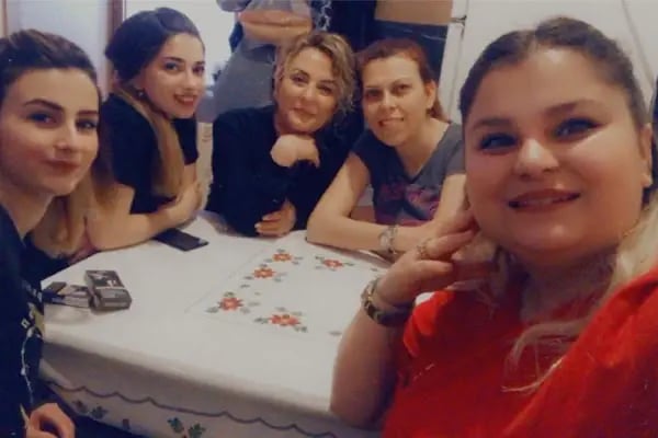 YILDIZ ASYA MİRA BAYAN KUAFÖRÜ VE GÜZELLİK MERKEZİ - Resim 15