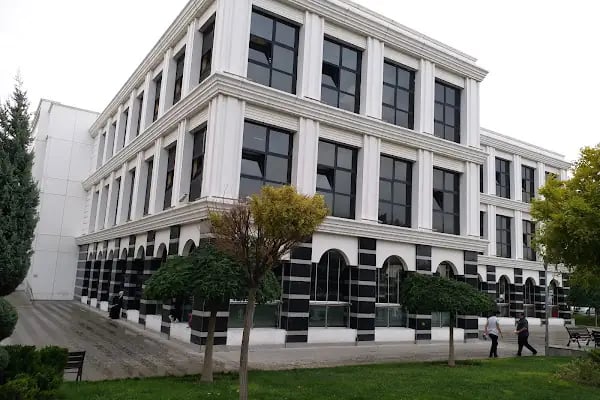 Konya İl Halk Kütüphanesi - Resim 2