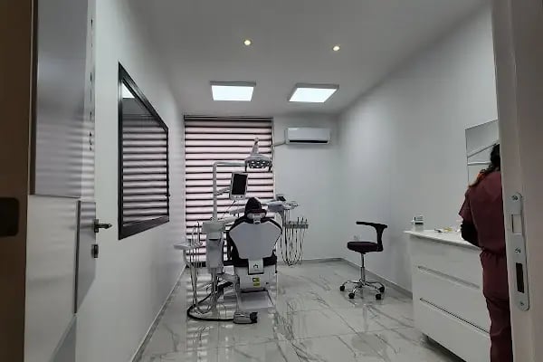 Özel Dent Trio Ağız ve Diş Sağlığı Polikliniği - Resim 18