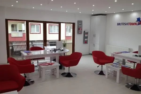 British Town Dil Okulu - Bemar Kariyer Okulu Görükle Bursa Şubesi - Resim 3