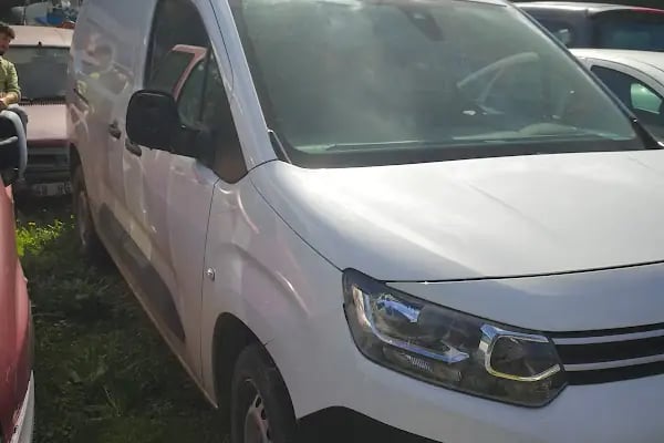 yalıkavak trafik otoparkı - Resim 12