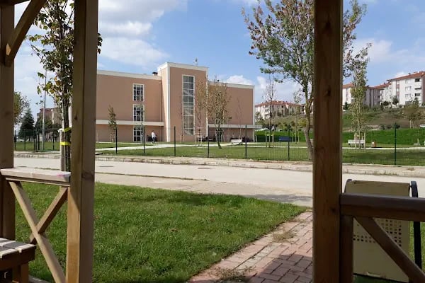 Sakarya Uygulamalı Bilimler Üniversitesi SAKARYA MESLEK YÜKSEKOKULU - Resim 3