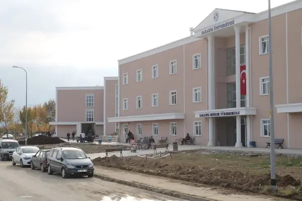 Sakarya Uygulamalı Bilimler Üniversitesi SAKARYA MESLEK YÜKSEKOKULU - Resim 4