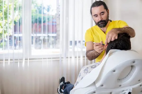 Op.Dr. Bora Yücel Plastik Rekonstruktif Estetik Cerrahi - Resim 3