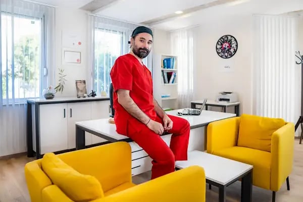 Op.Dr. Bora Yücel Plastik Rekonstruktif Estetik Cerrahi - Resim 4