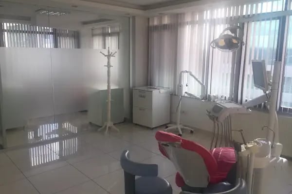 Denta Lamina Diş Kliniği - Resim 4