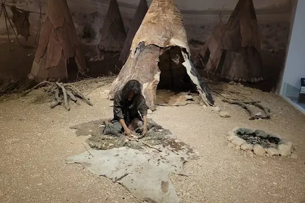 ŞANLIURFA MÜZE MEYDANI - Resim 10