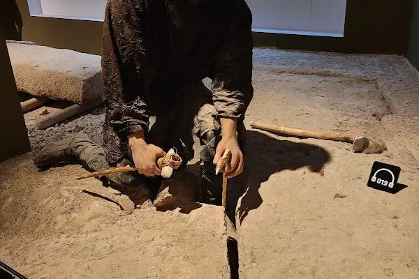 ŞANLIURFA MÜZE MEYDANI - Resim 6