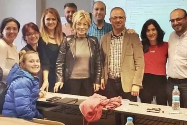 Gizem Badem, Uzman Psikolog, Hipnoterapist, Psikoterapist, EMDR ve Flash Terapi, BDT, ADDT, Aile Danışmanı, Kim Psikoloji - Resim 14