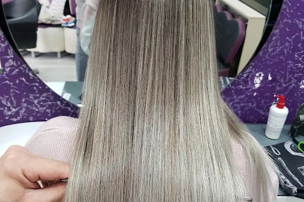 Simge Kuaför Saç Tasarım ve Saç Kaynak Merkezi - Resim 19