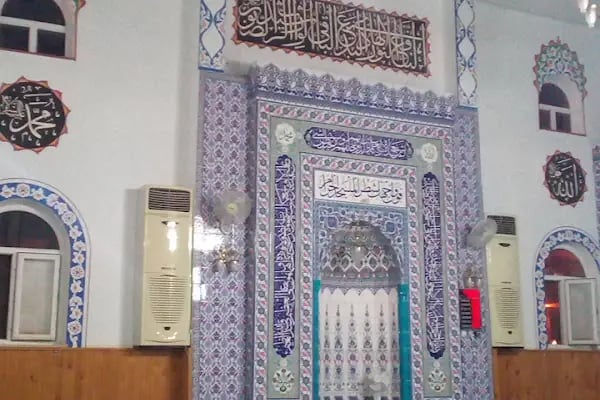 Hazreti Evubekir Cami - Resim 3