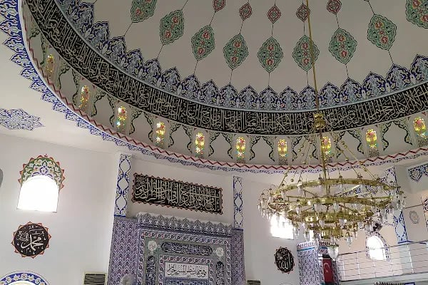 Hazreti Evubekir Cami - Resim 8