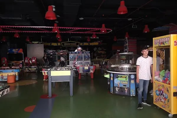 Galaxia Game Park & Bowling 🎳 - Resim 19