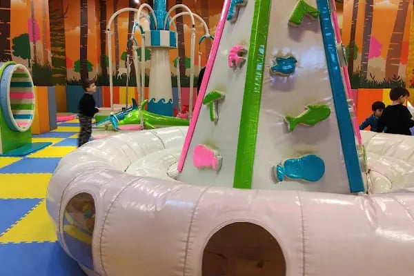 Galaxia Game Park & Bowling 🎳 - Resim 3